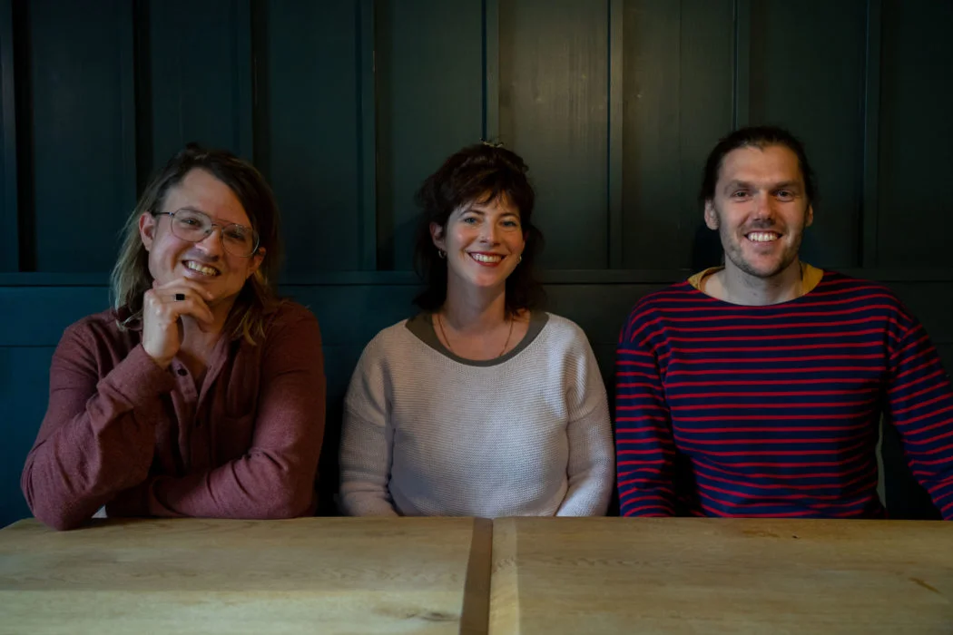 The operators of the Zehndermätteli (from left): Simon and Anna Tauber with Marcel Geissbühler